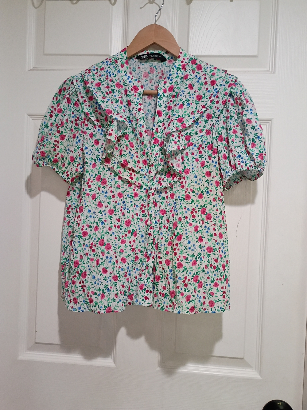 Zara Classy White Floral Ruffle Puff Sleeve Blouse Size Medium